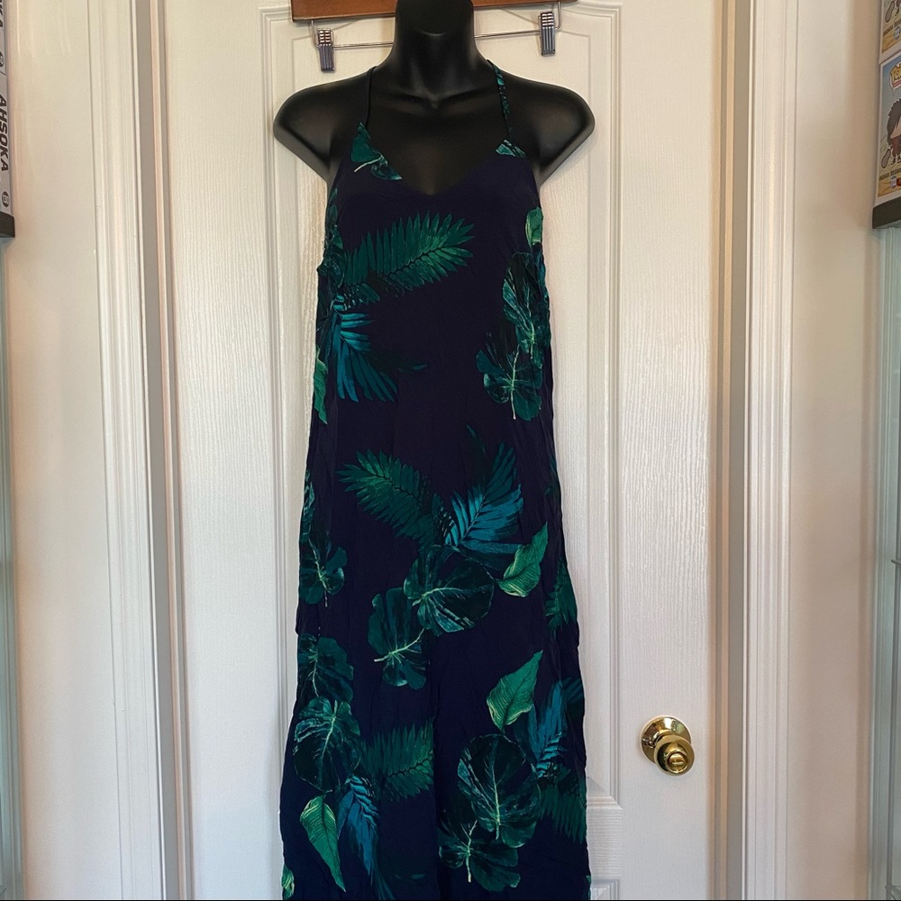 Old Navy Palms Print Maxi Dress - Picture 3 of 8
